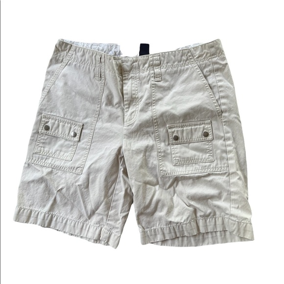 GAP Pants - Gap Womans Cargo shorts size 12  Casual